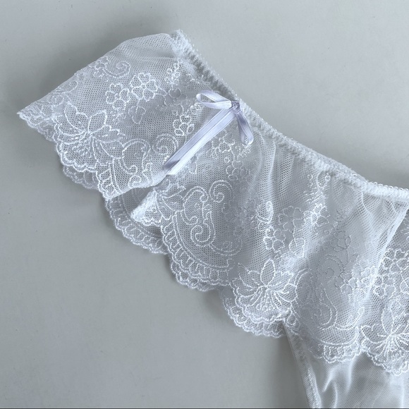 White Mesh and Lace Thong with Bows - Picture 2 of 16